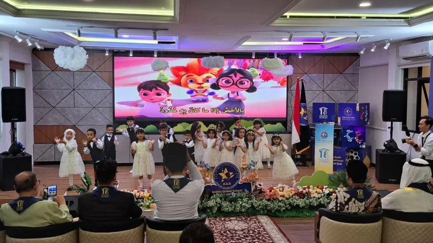 Pertunjukan anak-anak murid Arabic Global School di perayaan Peringatan Hari Bahasa Arab Sedunia