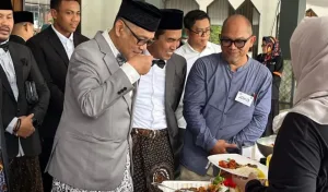 Menhaj, Gus Irfan mencicipi masakan peserta seleksi katering haji