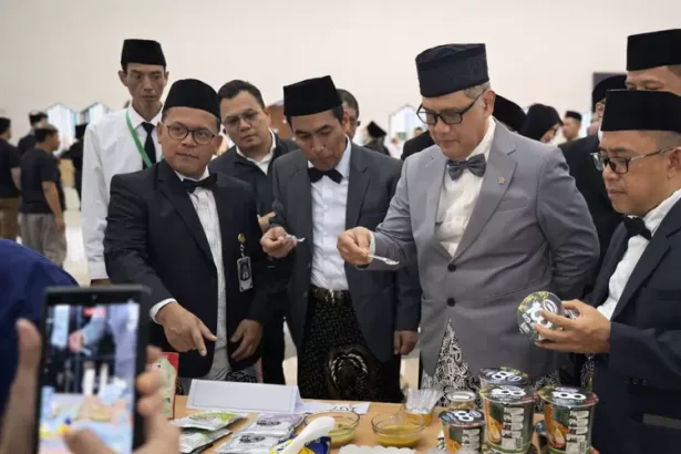 Menteri Haji dan Umrah RI, KH Mochammad Irfan Yusuf